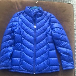 Calvin Klein Packable Lightweight Premium Down jacket. Small. Great condition!